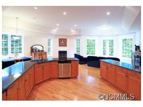 545 Rickel Dr - Photo 3