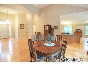 545 Rickel Dr - Photo 5