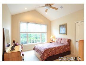 545 Rickel Dr - Photo 6