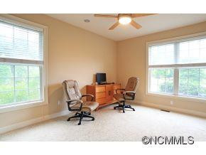 545 Rickel Dr - Photo 8