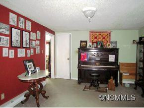 223 Hookers Gap Road - Photo 5