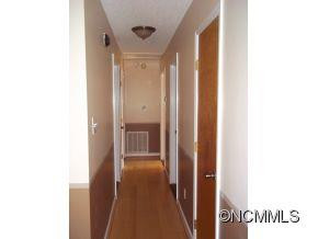 53 Mount Carmel Dr. - Photo 8