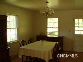 331 Wilson Dr - Photo 3
