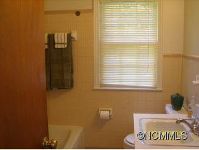 331 Wilson Dr - Photo 10