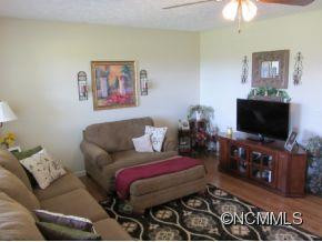 531 South Pea Ridge - Photo 2