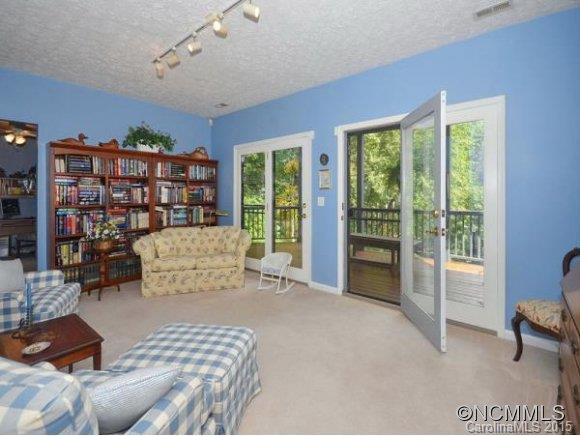 129 SHERMAN WAY - Photo 14