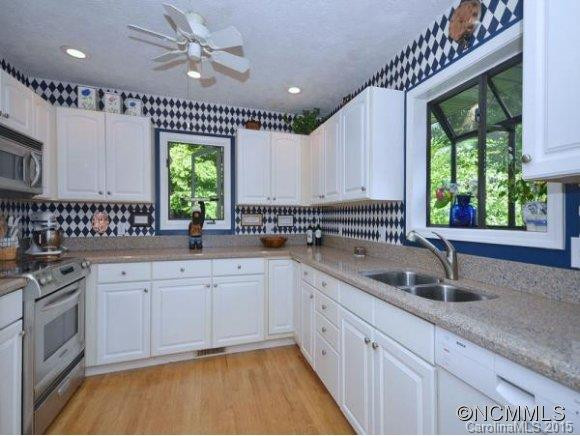 129 SHERMAN WAY - Photo 8