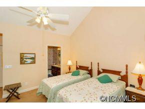 24 Little Cedar Court - Photo 16