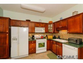 24 Little Cedar Court - Photo 8