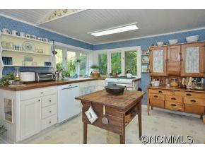 3517 Highway 176 - Photo 10