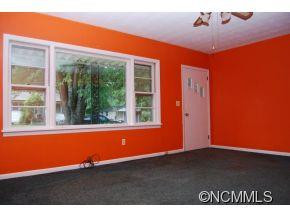 124 Skyview Dr - Photo 3