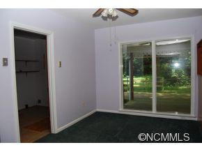 124 Skyview Dr - Photo 5