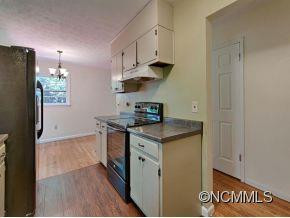 19 EVERGREEN AVE - Photo 5