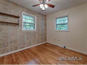 19 EVERGREEN AVE - Photo 6