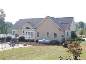 881 881 Tanner's Grove Road - Photo 2