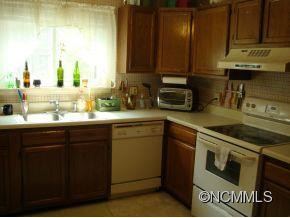 49 Lake Drive - Photo 4