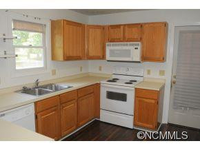310 Forest Park Drive - Photo 2