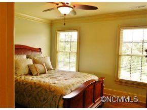 19 King View Drive - Photo 16