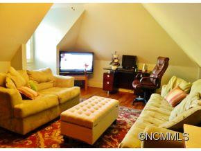 19 King View Drive - Photo 18