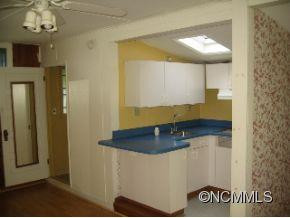  - Photo 11