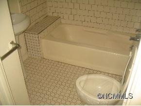  - Photo 5