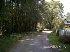 312 REGAL STREET - Photo 11