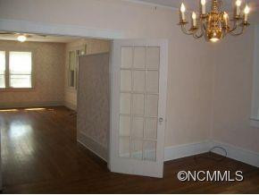 312 REGAL STREET - Photo 4
