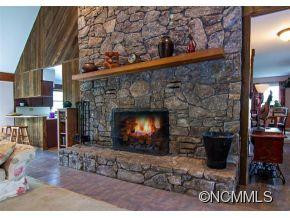 375 Holly Hill - Photo 2