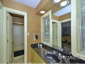 81 Forest Road - Photo 18