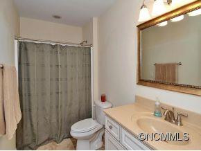 11 OAK GLEN - Photo 18