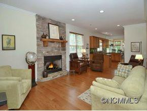 11 OAK GLEN - Photo 3