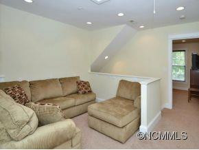 11 OAK GLEN - Photo 10