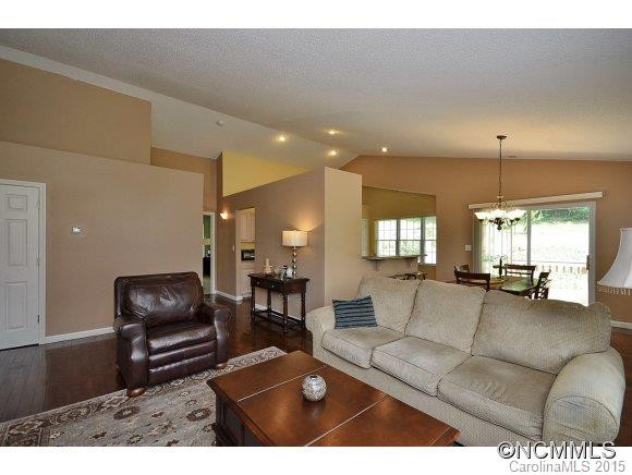 174 KARLA CIRCLE - Photo 2
