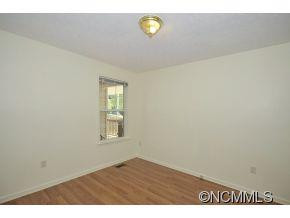 1 Mosers Place - Photo 10