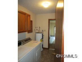 10 Fox Meadow - Photo 14