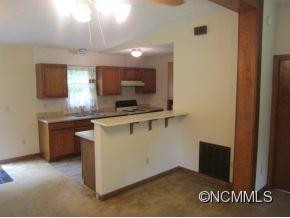 10 Fox Meadow - Photo 5