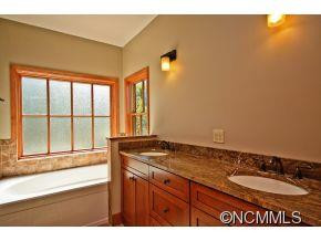41 Autumn Leaf Drive - Photo 10