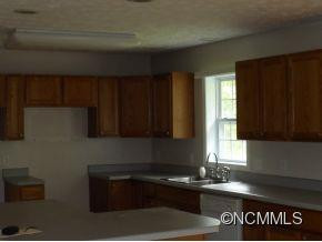 147 Ray Drive - Photo 2