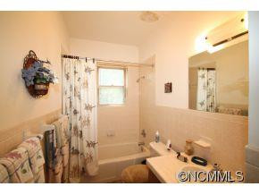 940 Hidden Valley Road - Photo 18