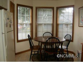 318 Laurel Park Place - Photo 11