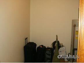 318 Laurel Park Place - Photo 12