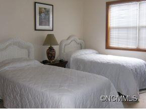 318 Laurel Park Place - Photo 16