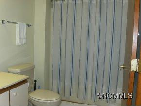 318 Laurel Park Place - Photo 17
