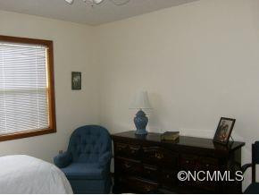 318 Laurel Park Place - Photo 18