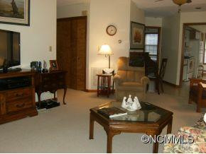 318 Laurel Park Place - Photo 4