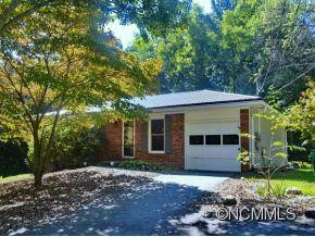15 LANCELOT LANE