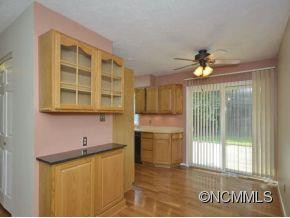 15 LANCELOT LANE - Photo 4