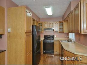15 LANCELOT LANE - Photo 5