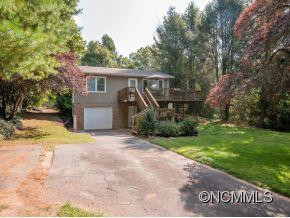 106 MOUNT EIRE DRIVE - Photo 2