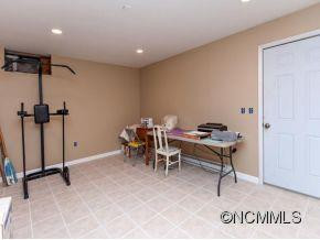 106 MOUNT EIRE DRIVE - Photo 14